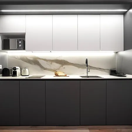 Happy Apartment